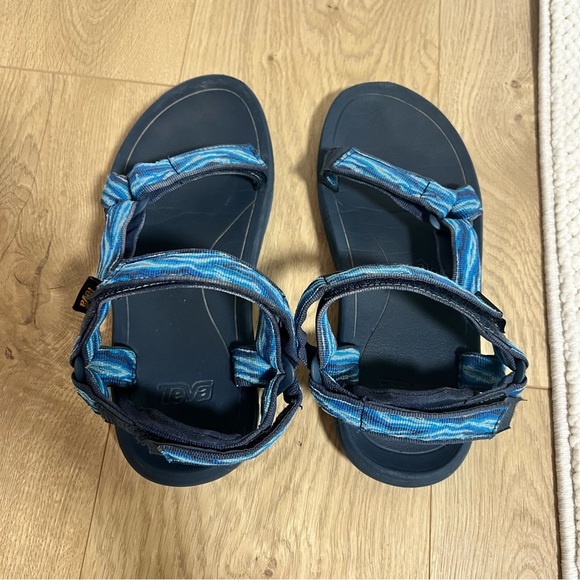 Teva Original Universal Sandals Blue Wave Pattern Women’s Size 8 Men’s Size 6 - Picture 4 of 8